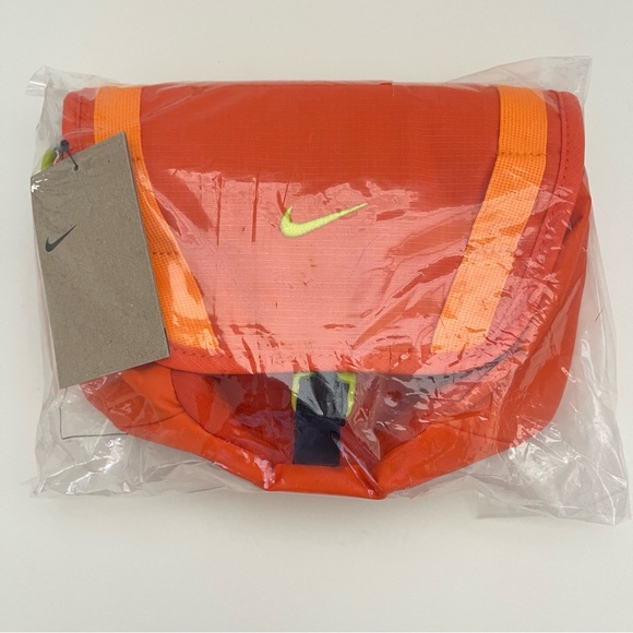 Nike Hike Fanny Pack - Picture 5 of 6